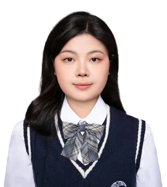 李星蓉（24级硕士）