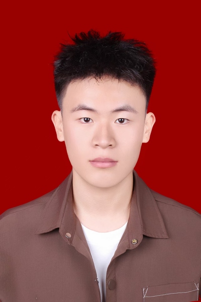 袁正晖（25级硕士）
