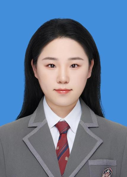 姜瑶（25级硕士）